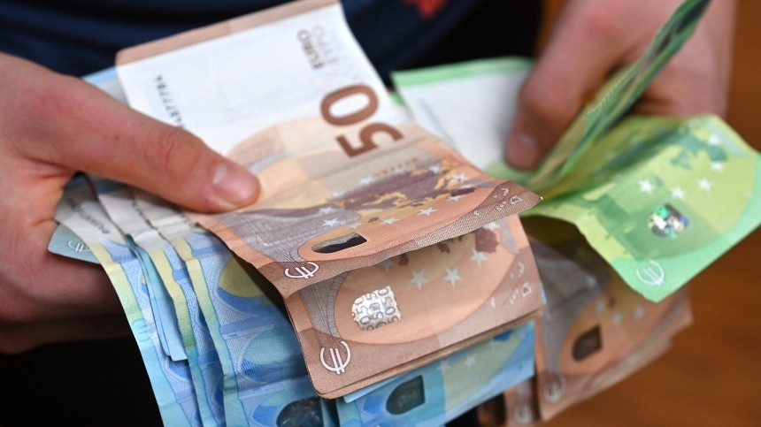 Когда деньги исчезают: почему Европа возвращает право на наличные