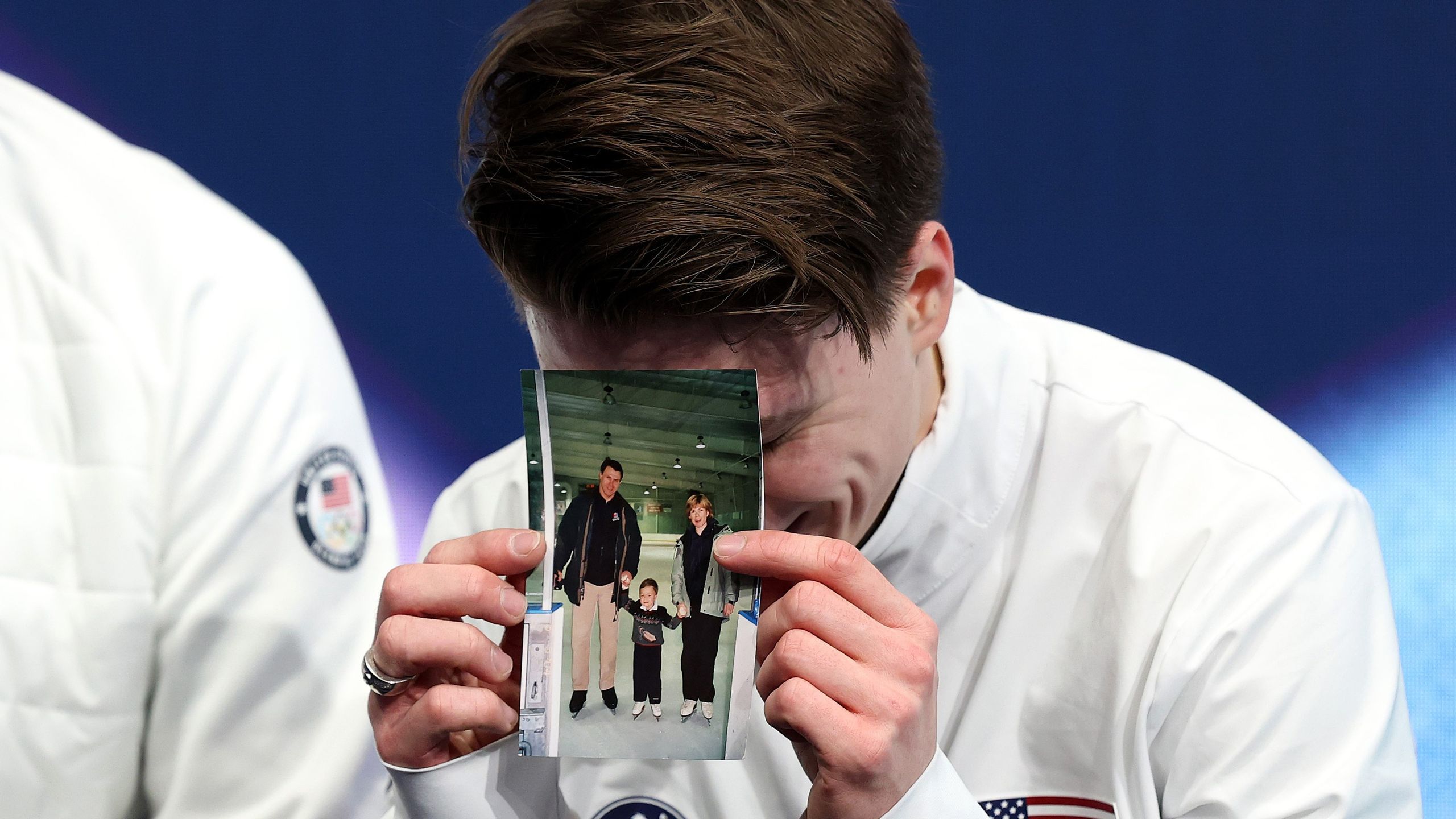 Фигурист Максим Наумов посвятил олимпийскую программу погибшим родителям