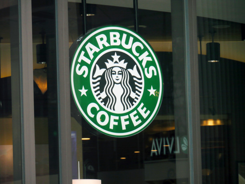 Starbucks борется за дневного покупателя