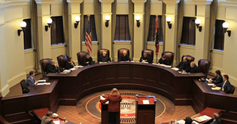 Верховный суд США сомневается в указе Трампа