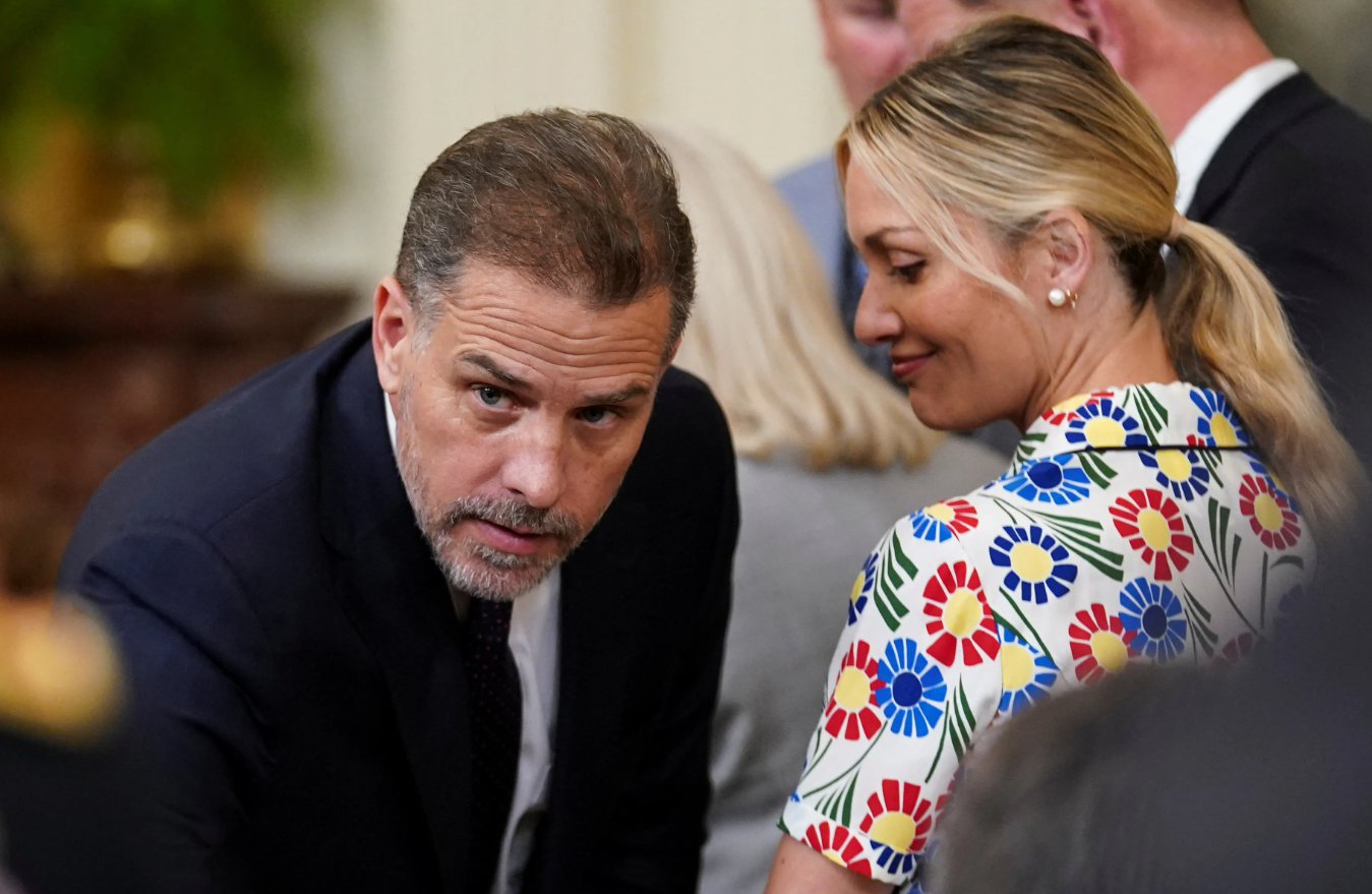 Хантер Байден сбежал от долгов на $20 млн